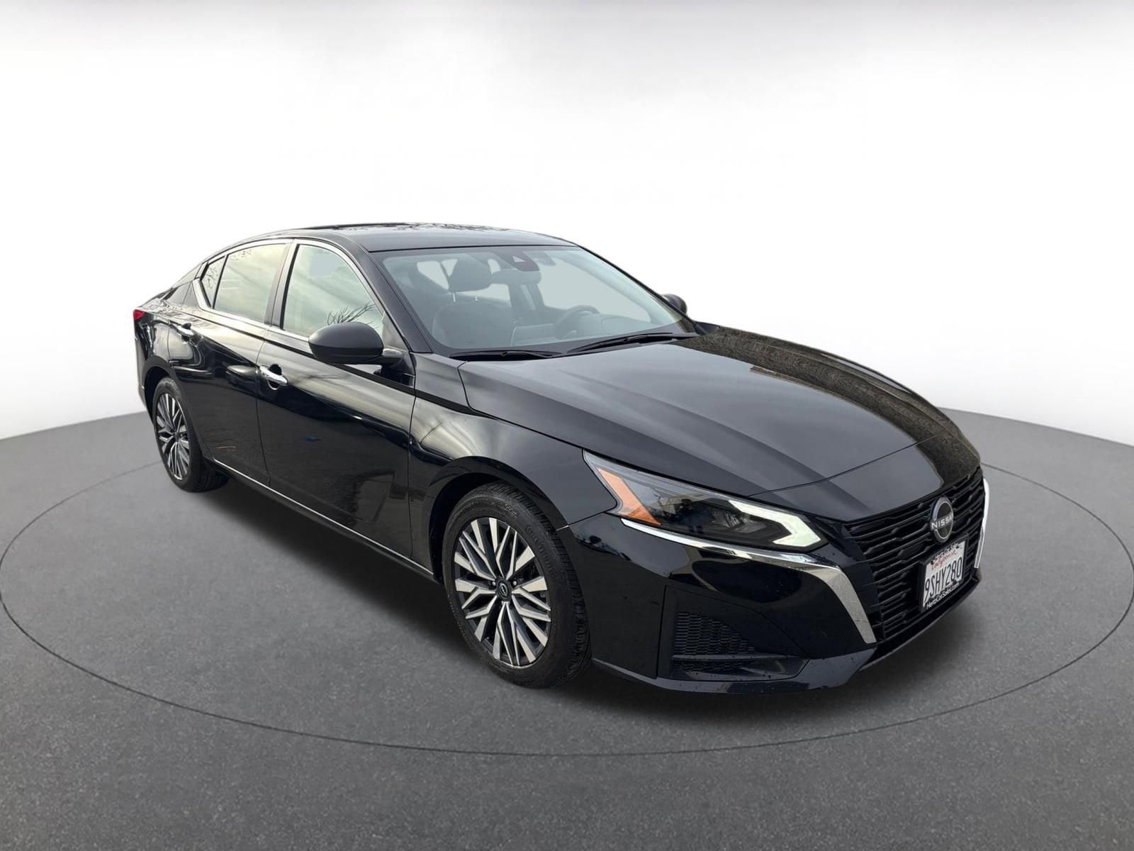 Thumbnail: 2025 Nissan Altima - 1