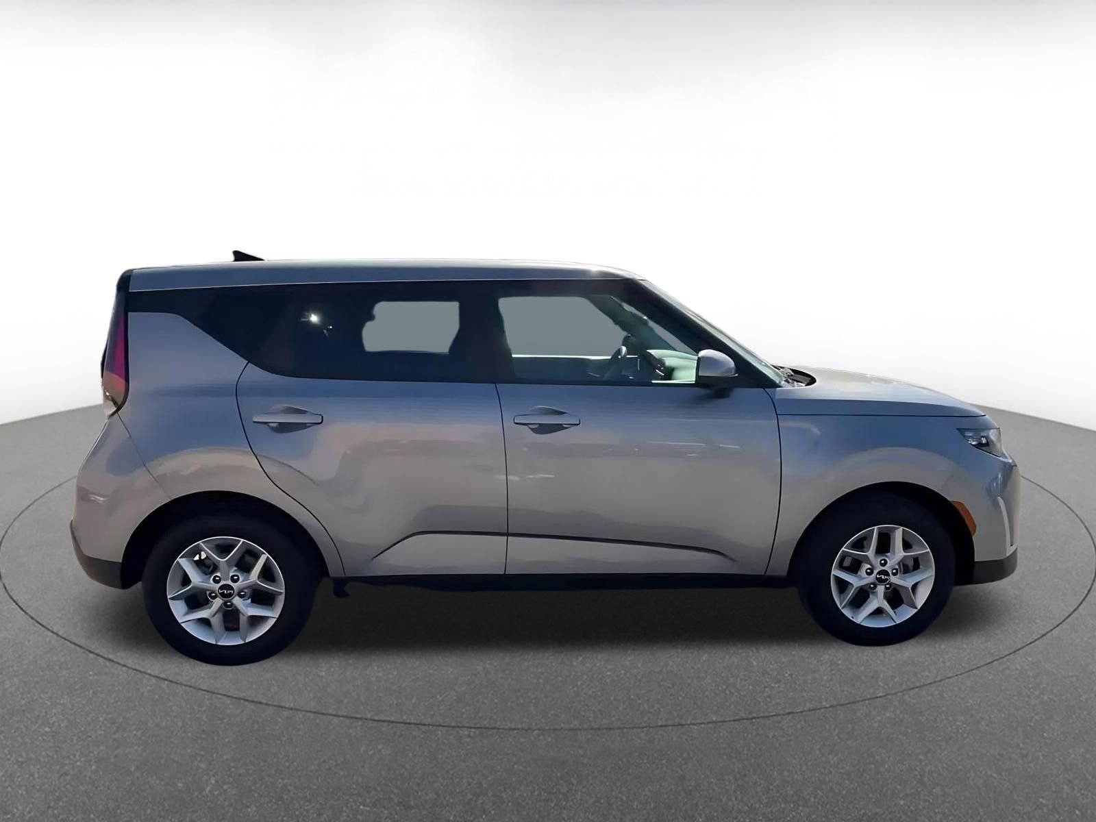 Thumbnail: 2025 Kia Soul - 16