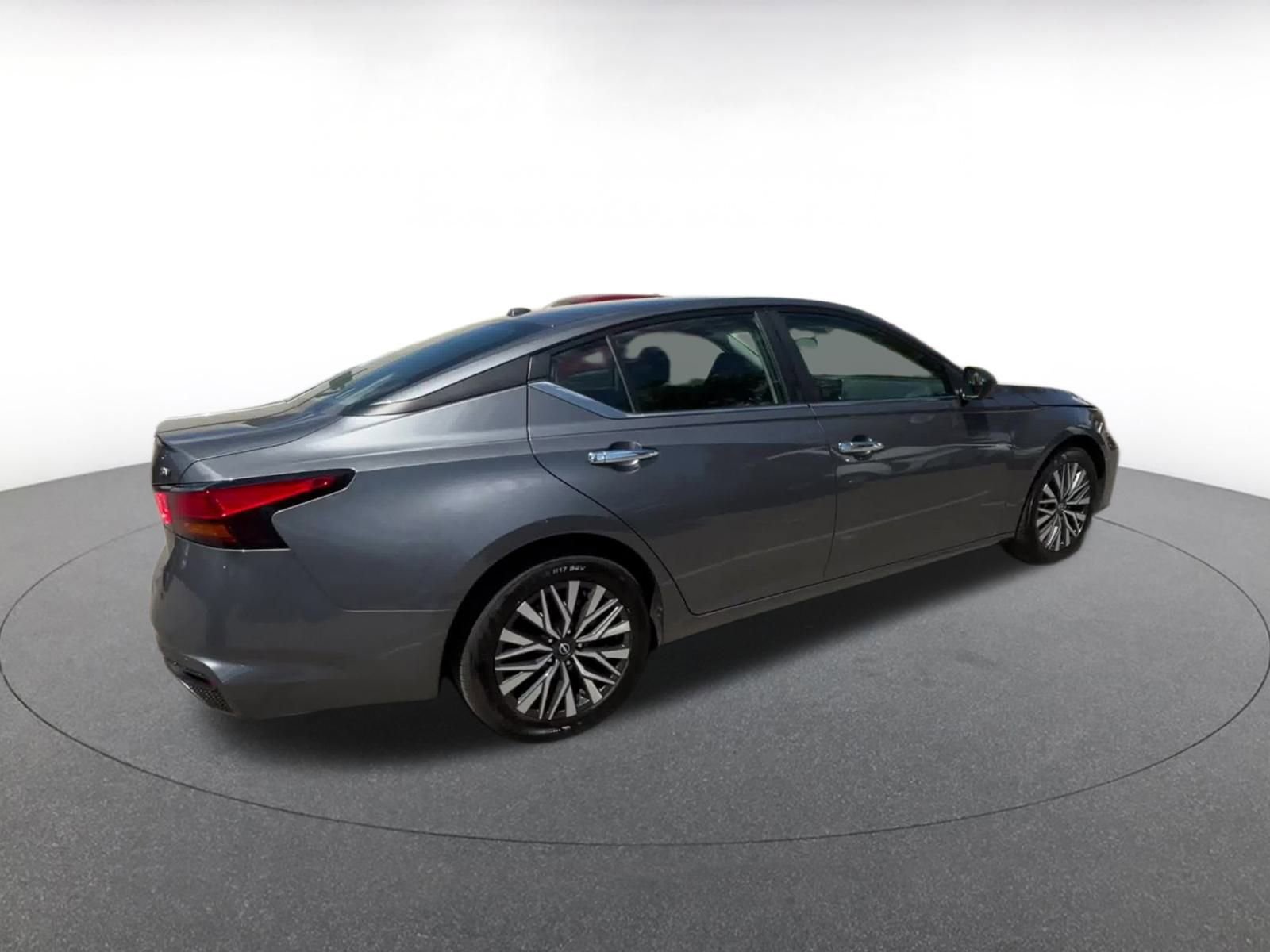 Thumbnail: 2024 Nissan Altima - 15