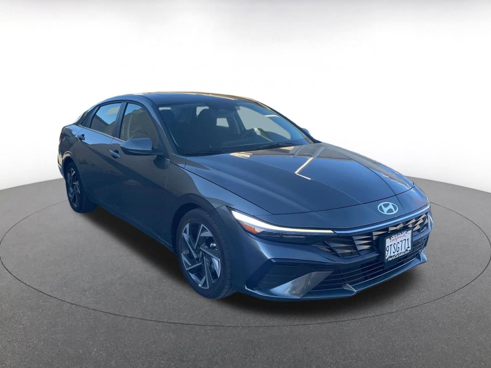 Thumbnail: 2025 Hyundai Elantra - 1