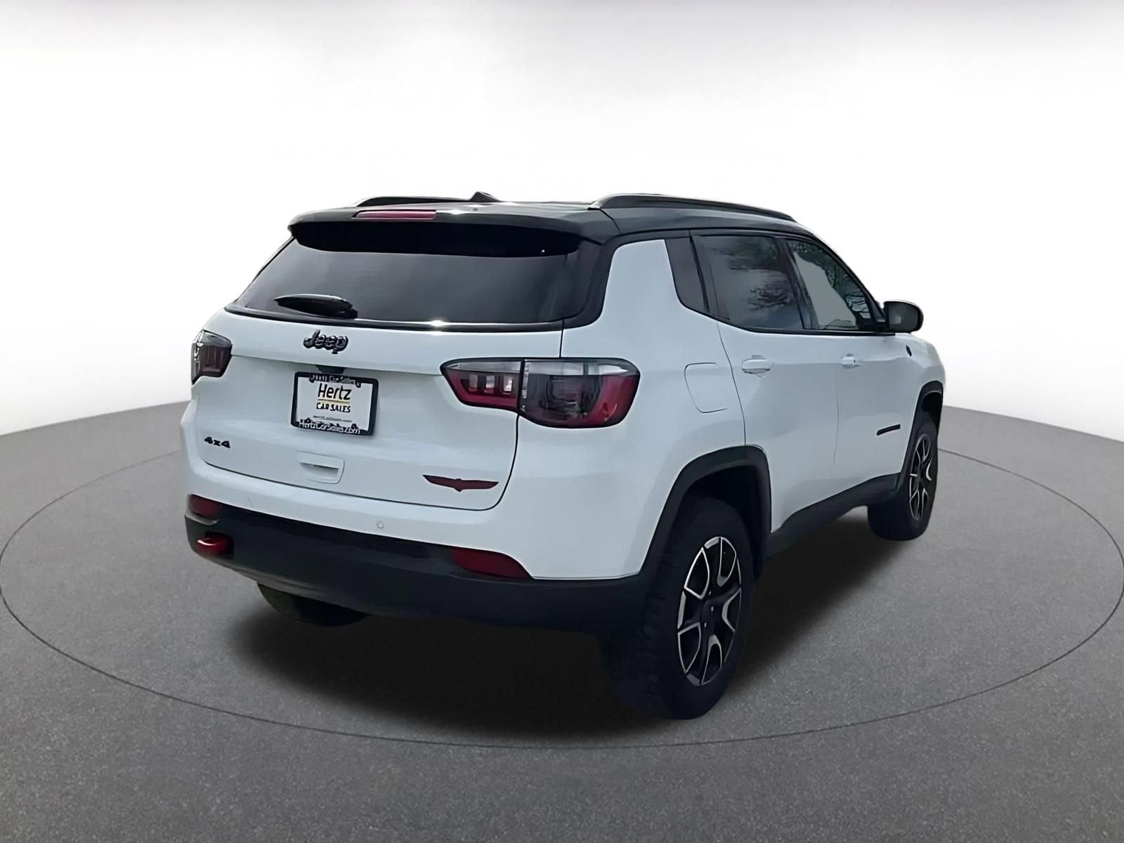 Thumbnail: 2025 Jeep Compass - 14