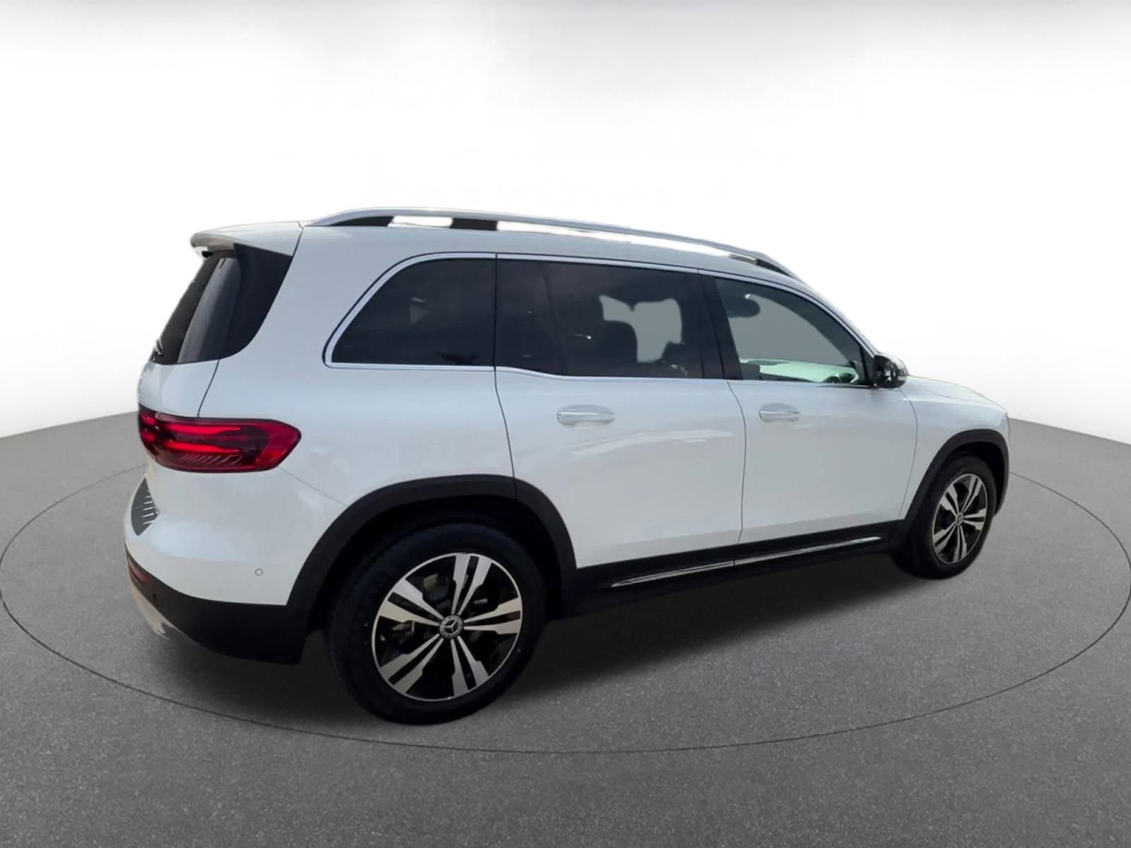 Thumbnail: 2024 Mercedes-Benz GLB - 15