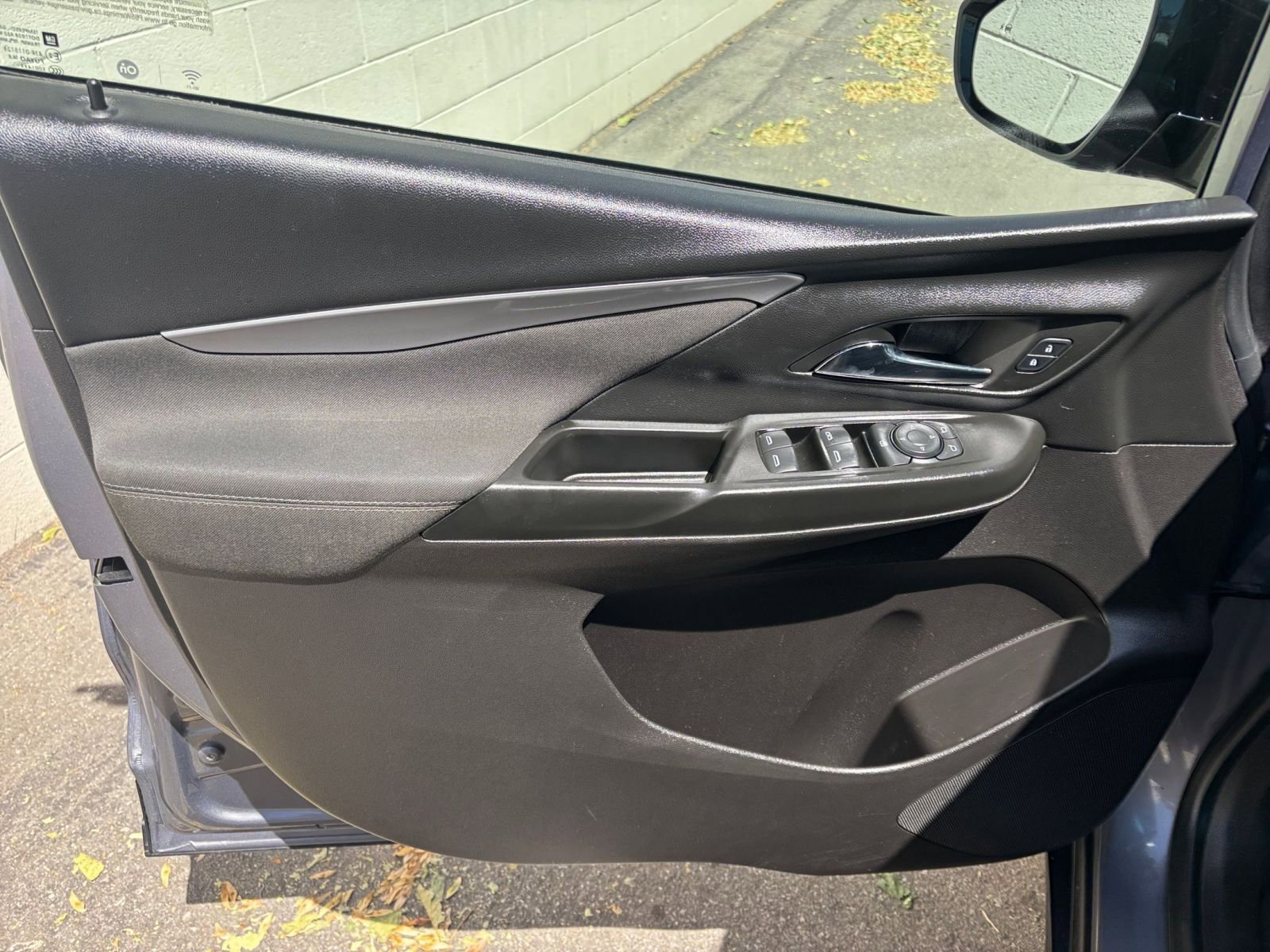 Thumbnail: 2023 Chevrolet Bolt EV - 24