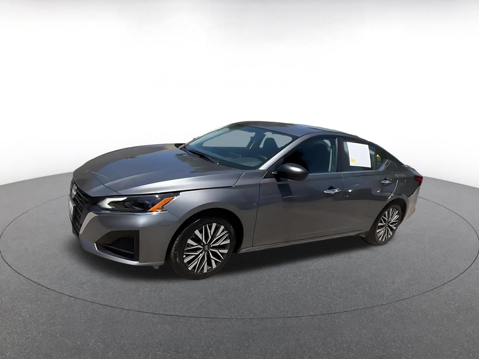 Thumbnail: 2025 Nissan Altima - 8