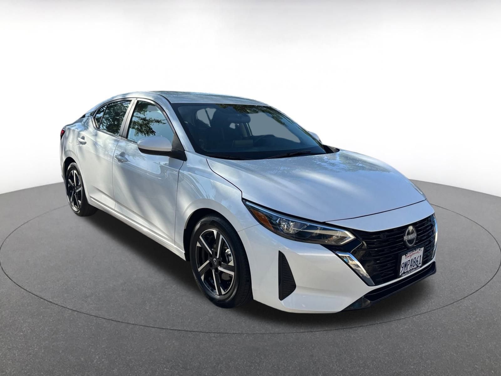 Thumbnail: 2024 Nissan Sentra - 1