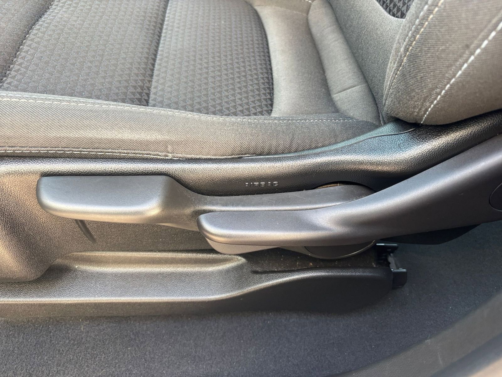 Thumbnail: 2023 Chevrolet Bolt EV - 28