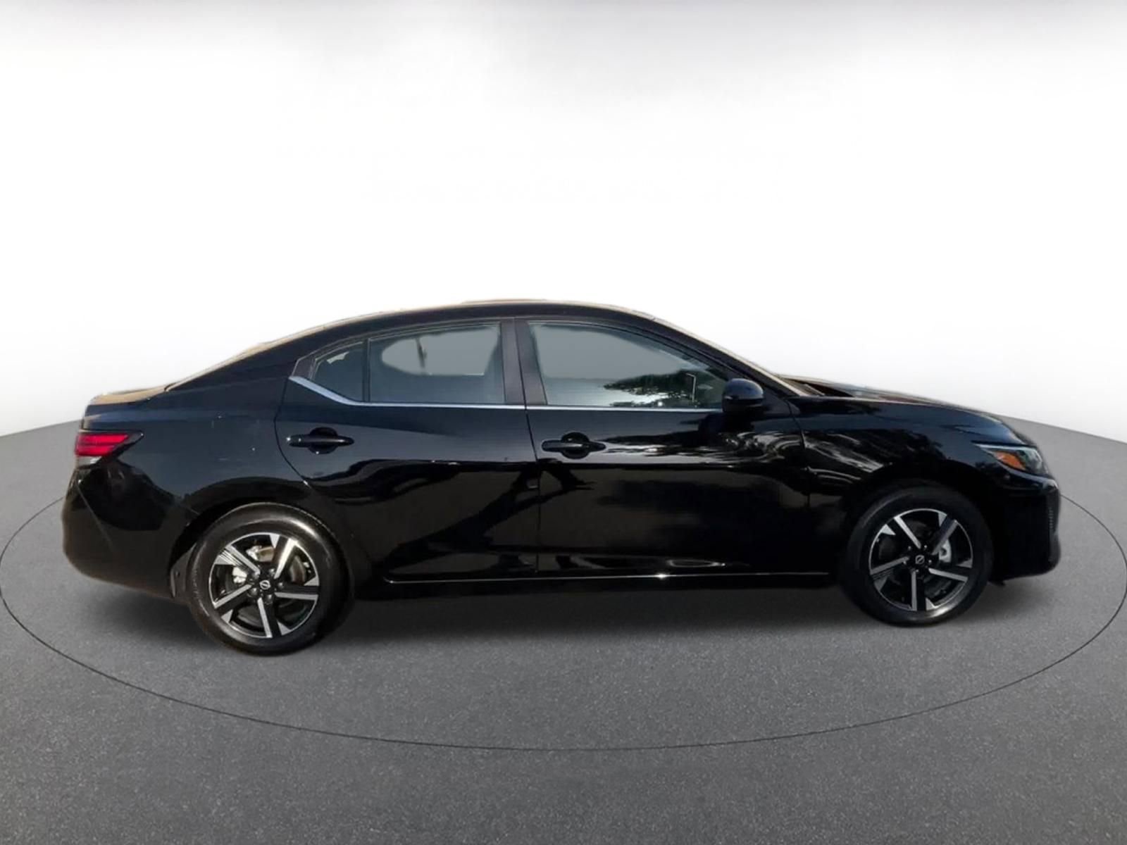 Thumbnail: 2025 Nissan Sentra - 16