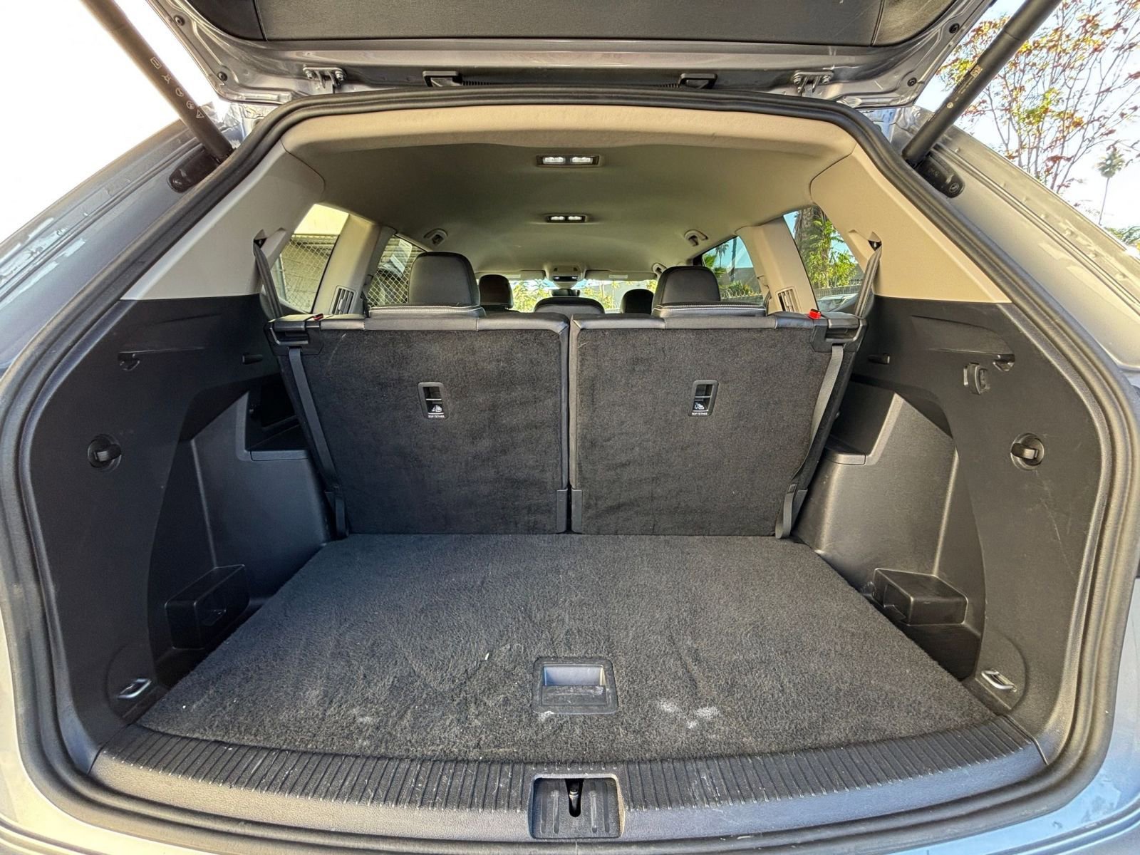 Thumbnail: 2025 Volkswagen Atlas - 32