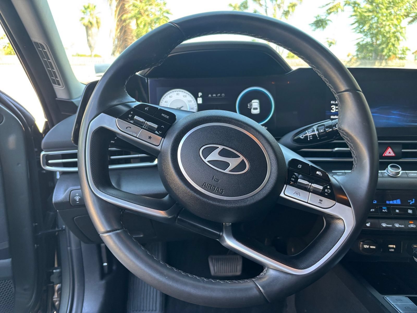 Thumbnail: 2025 Hyundai Elantra - 28
