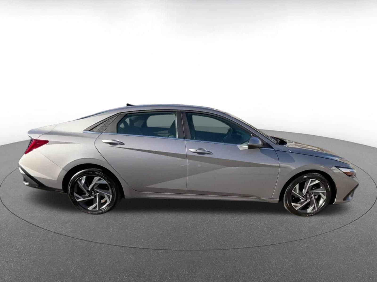 Thumbnail: 2025 Hyundai Elantra - 16