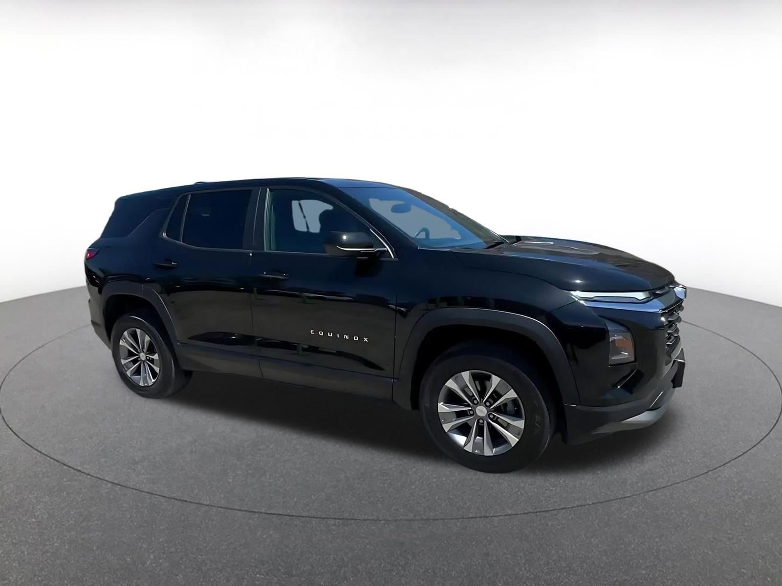 Thumbnail: 2025 Chevrolet Equinox - 2