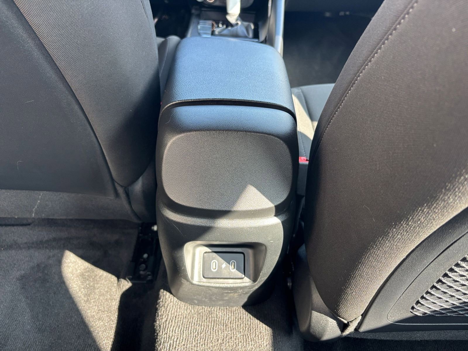 Thumbnail: 2025 Hyundai Elantra - 25