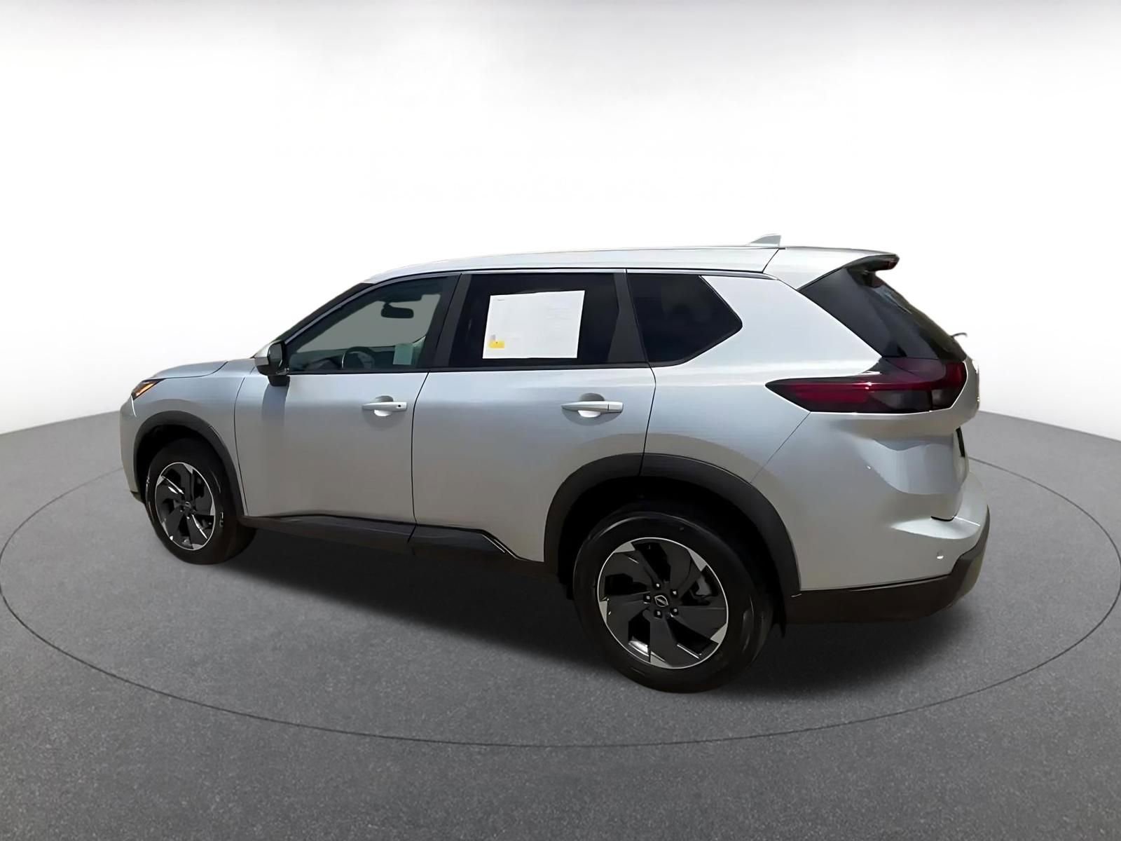 Thumbnail: 2025 Nissan Rogue - 10