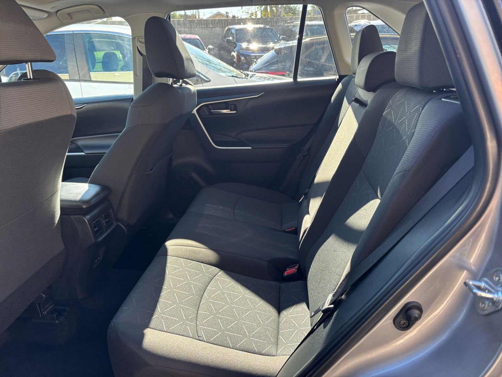 Thumbnail: 2025 Toyota RAV4 - 25