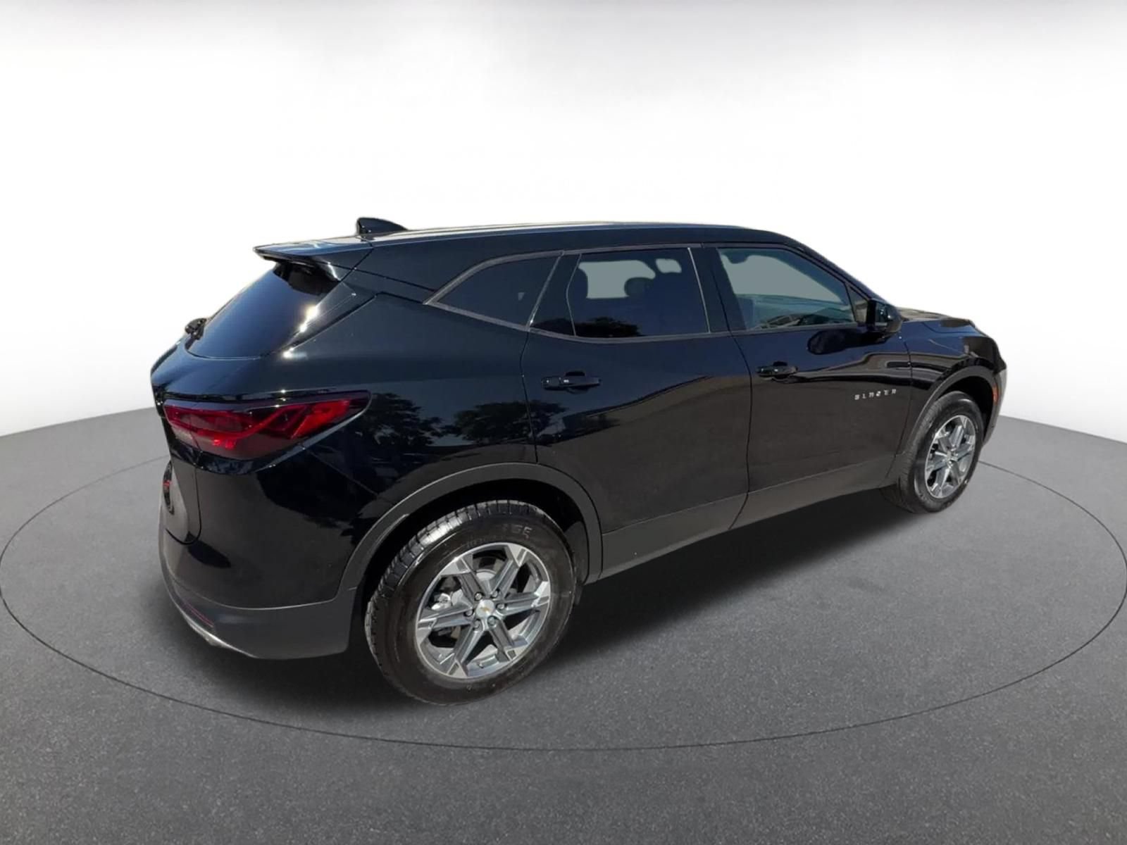 Thumbnail: 2025 Chevrolet Blazer - 15