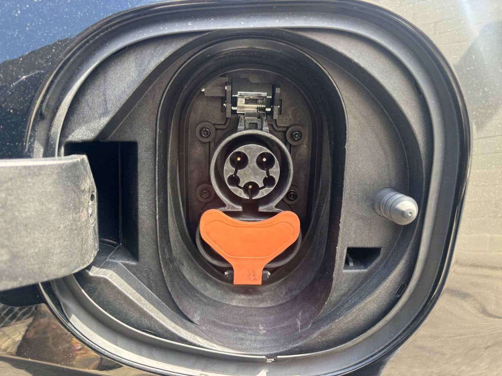 Thumbnail: 2023 Chevrolet Bolt EV - 23