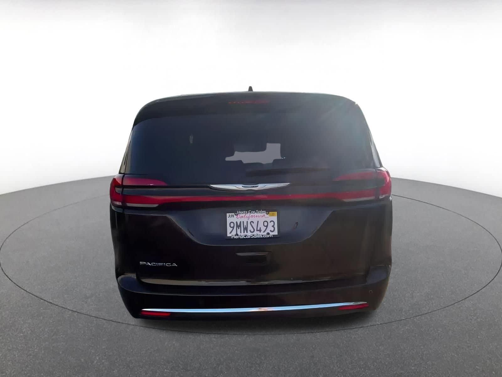 Thumbnail: 2024 Chrysler Pacifica - 12