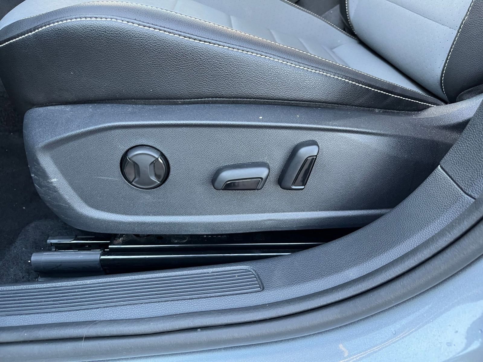 Thumbnail: 2025 Volkswagen Jetta - 23