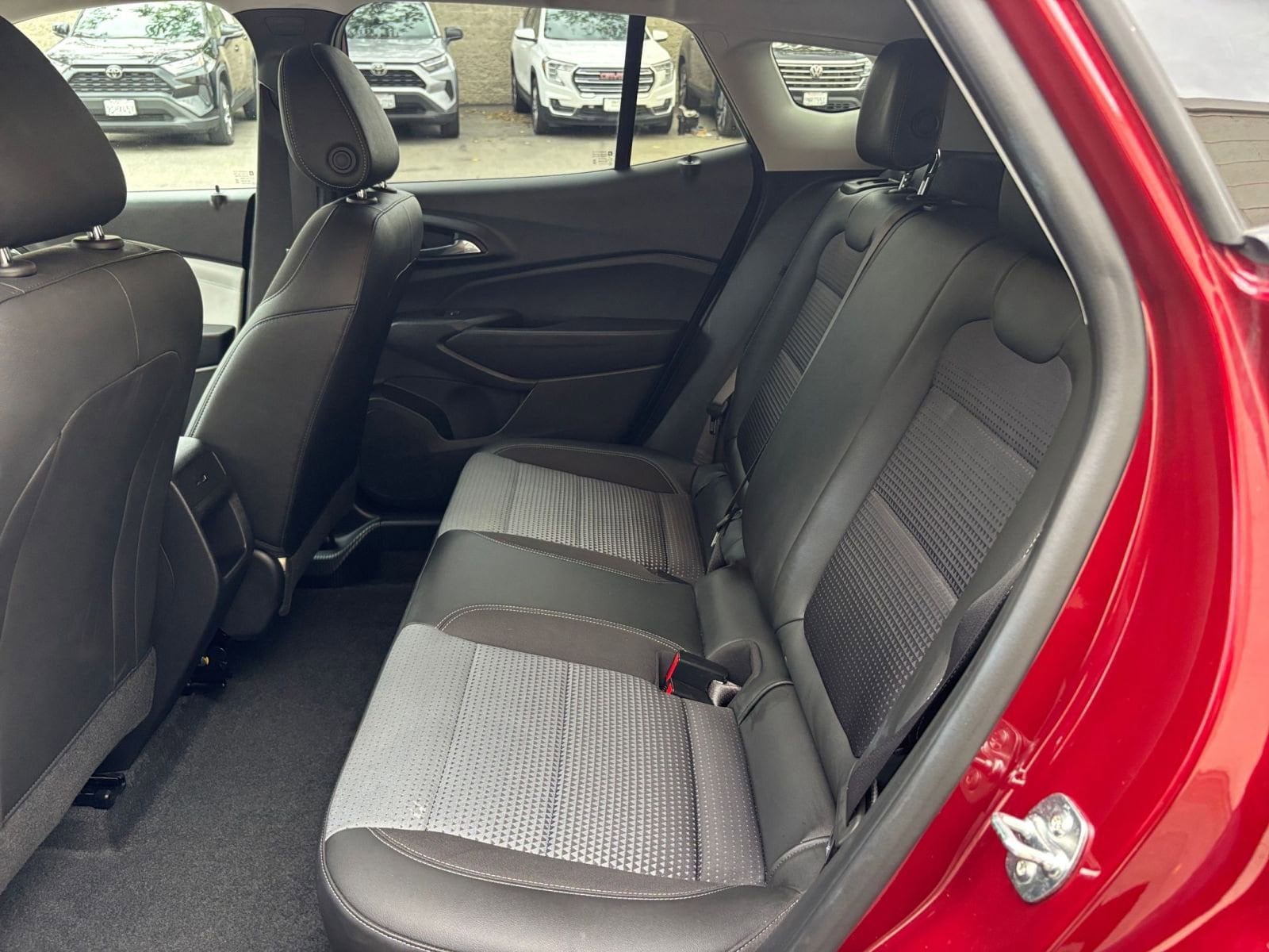 Thumbnail: 2025 Chevrolet Trax - 25