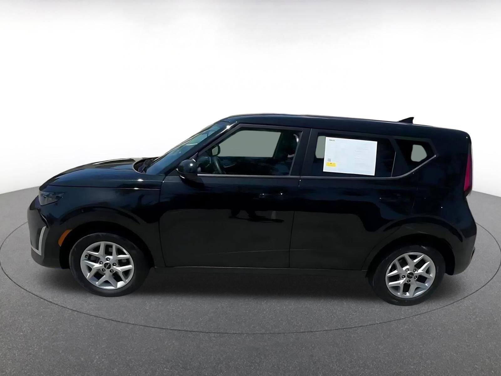 Thumbnail: 2025 Kia Soul - 9