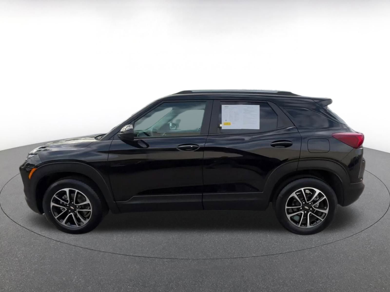 Thumbnail: 2025 Chevrolet TrailBlazer - 9