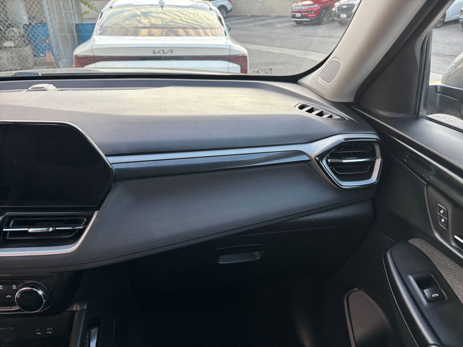 Thumbnail: 2024 Chevrolet TrailBlazer - 35