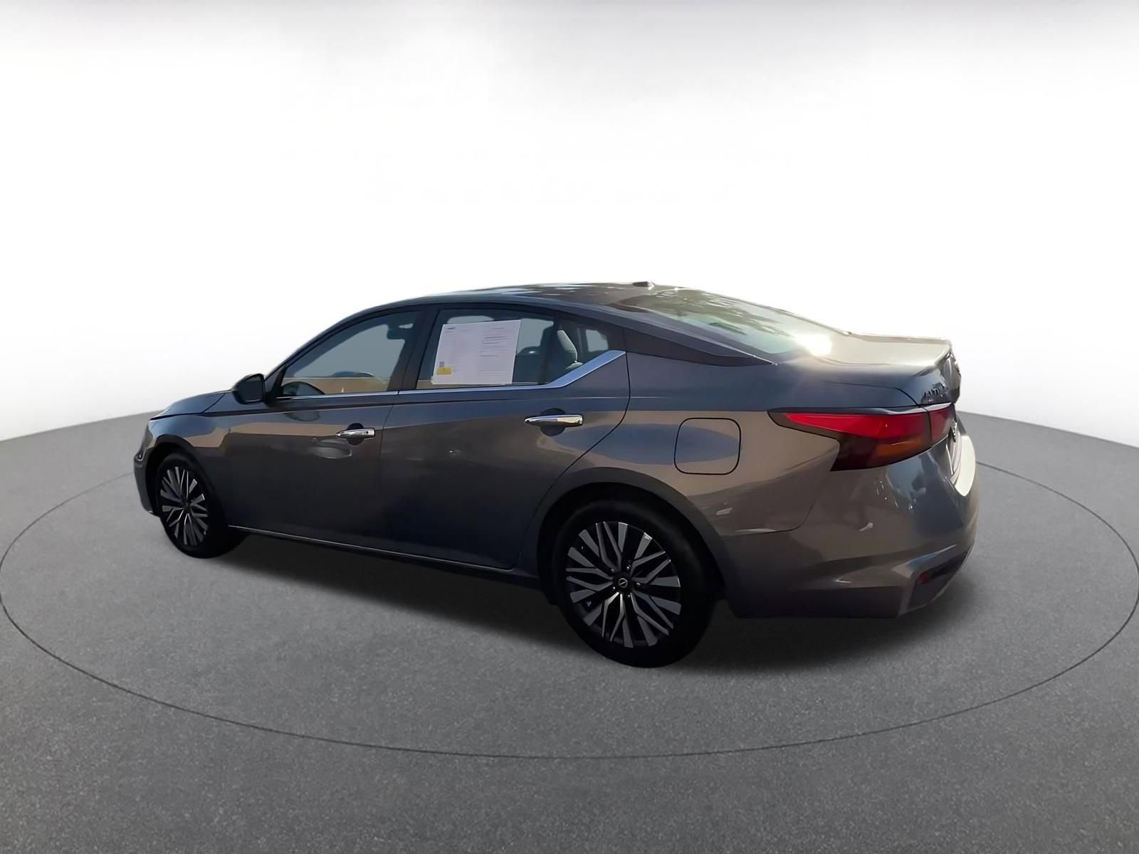 Thumbnail: 2025 Nissan Altima - 10