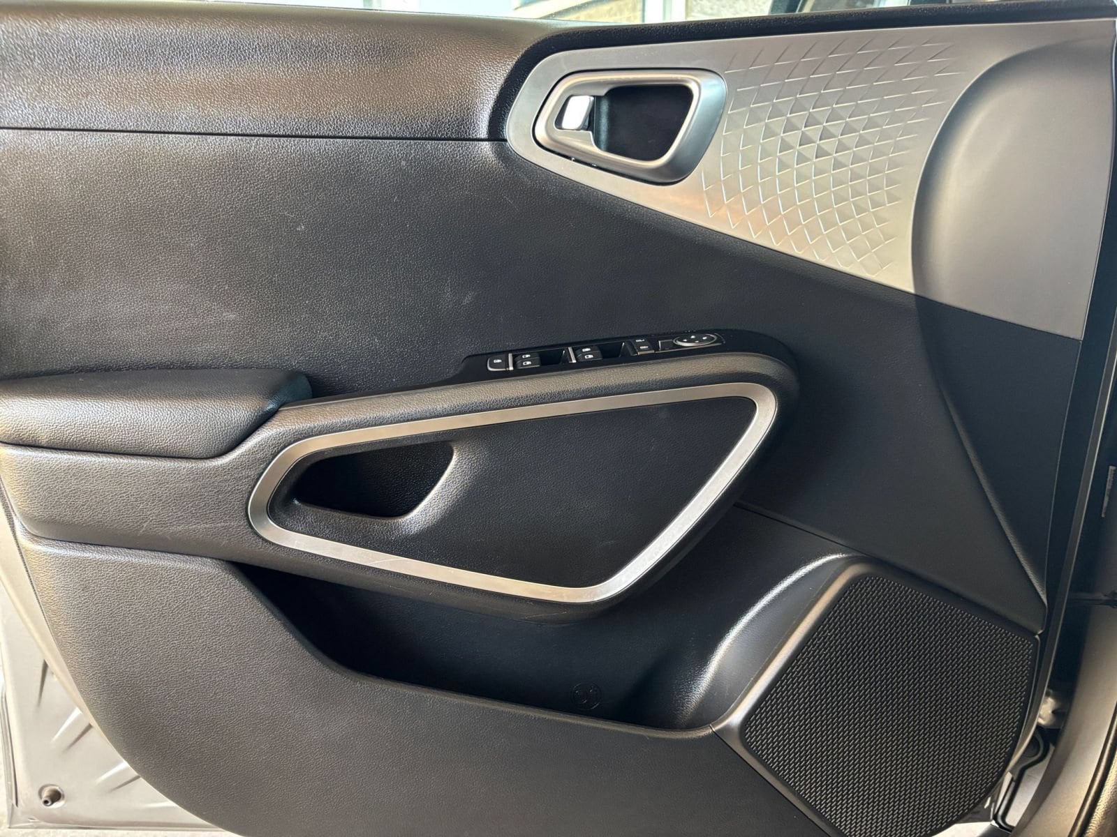 Thumbnail: 2025 Kia Soul - 18