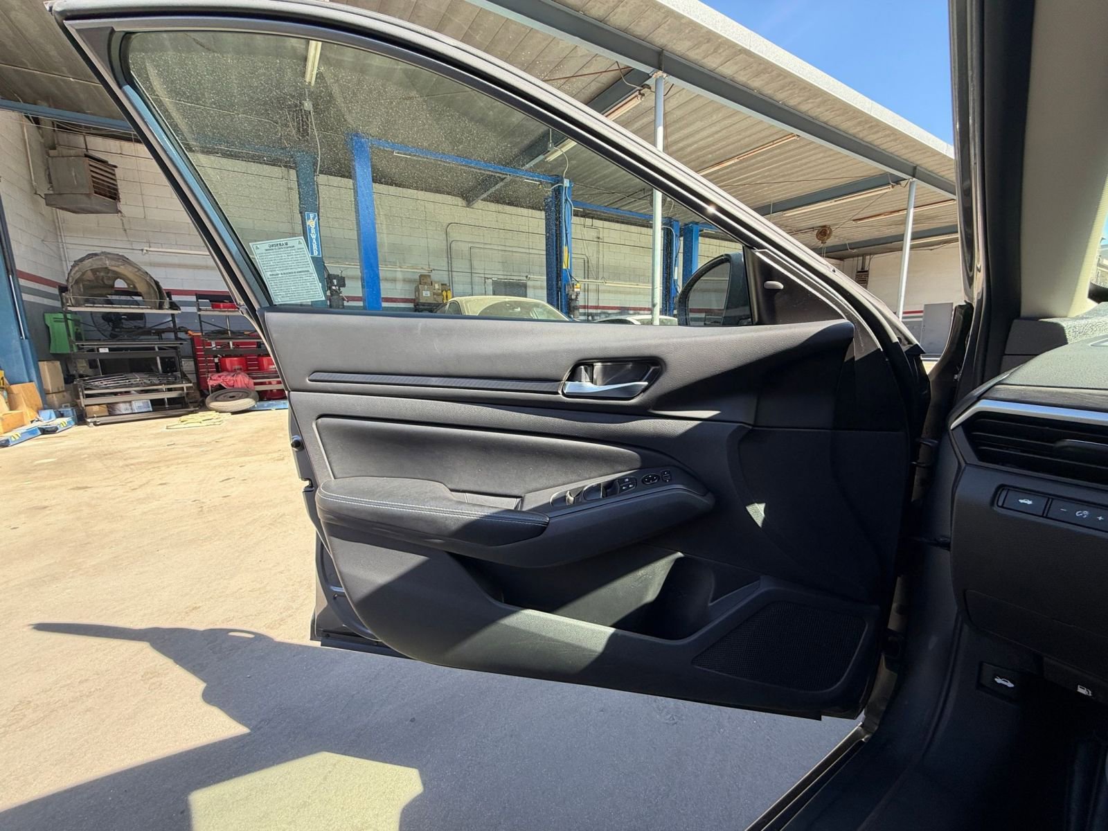 Thumbnail: 2025 Nissan Altima - 18