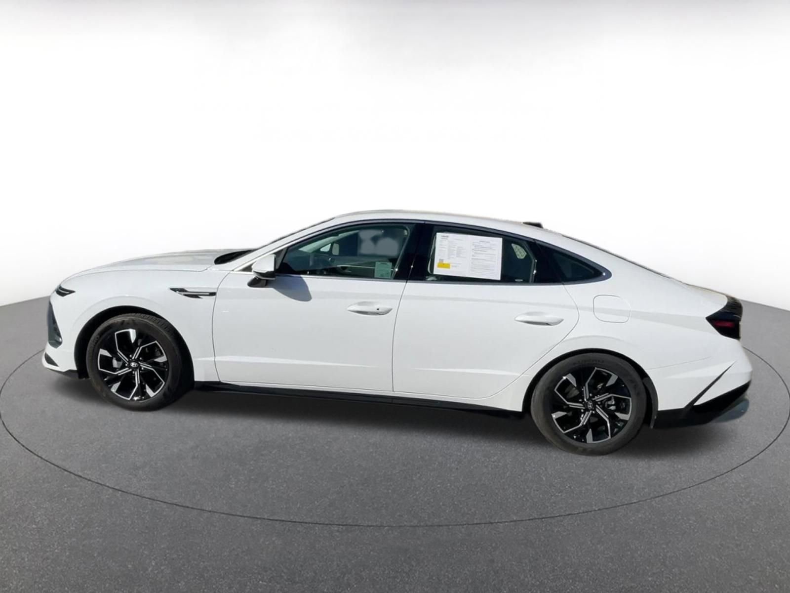 Thumbnail: 2025 Hyundai Sonata - 10