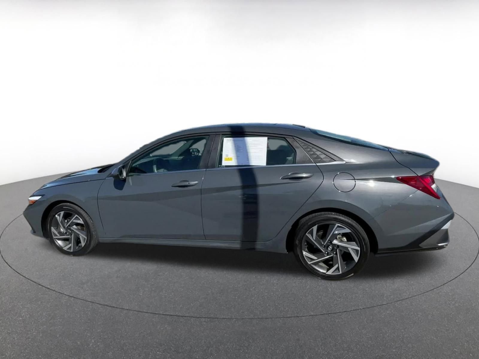 Thumbnail: 2025 Hyundai Elantra - 8