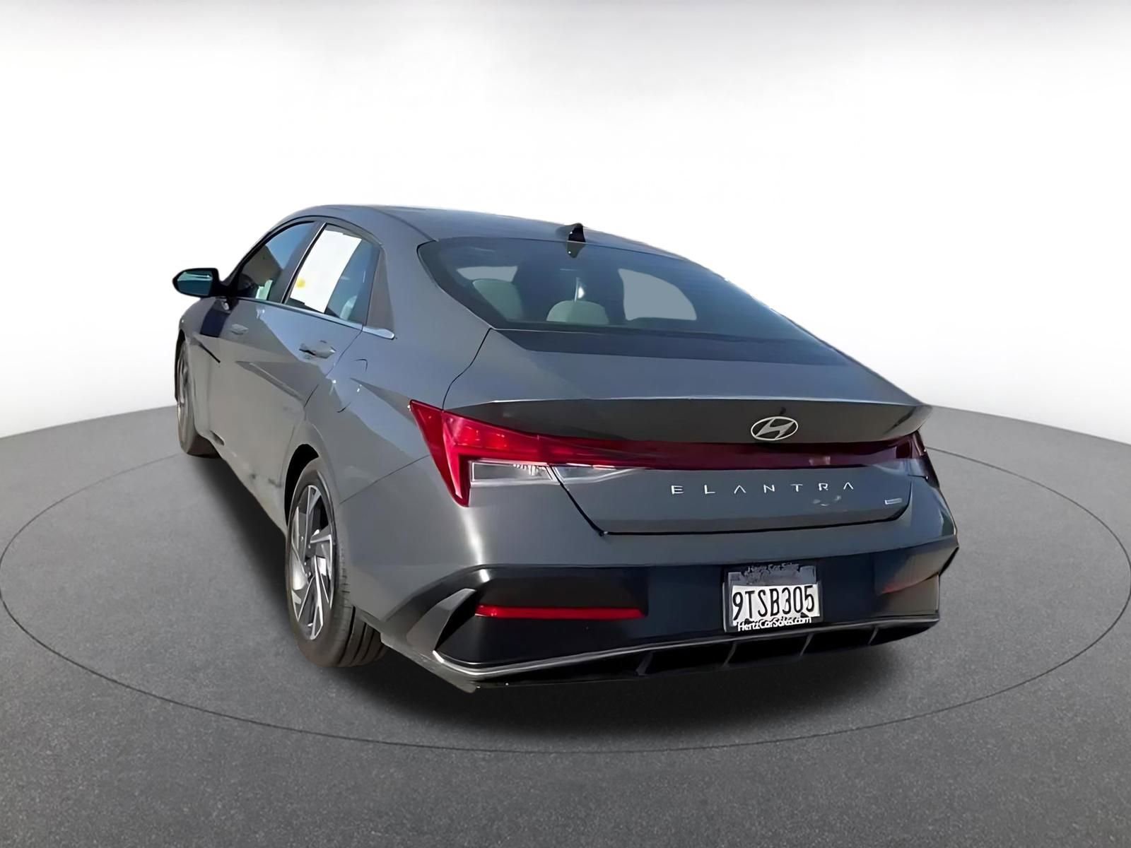 Thumbnail: 2025 Hyundai Elantra - 11