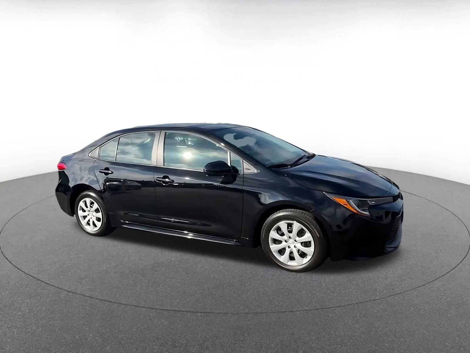 Thumbnail: 2025 Toyota Corolla - 2