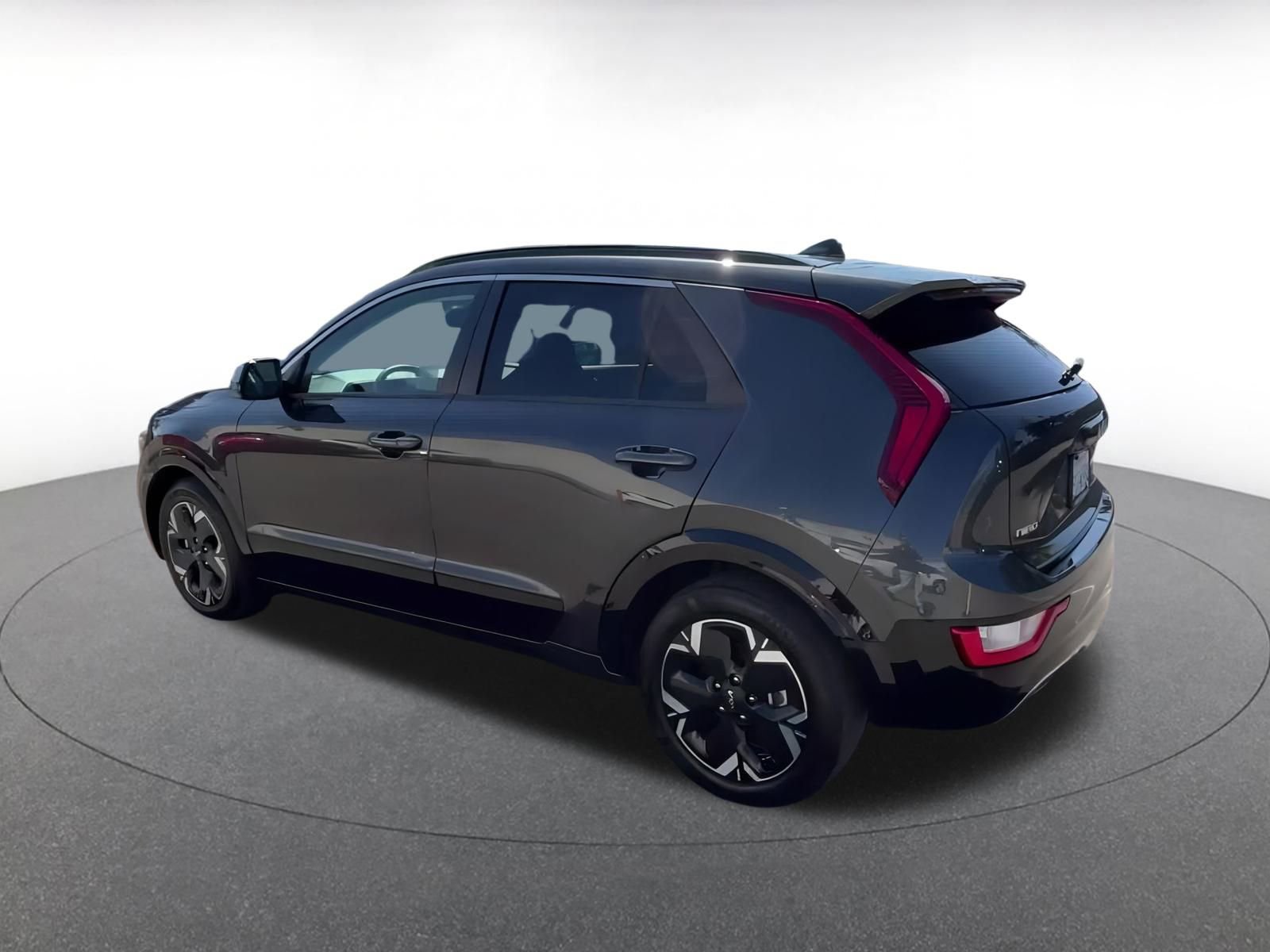 Thumbnail: 2023 Kia Niro - 10