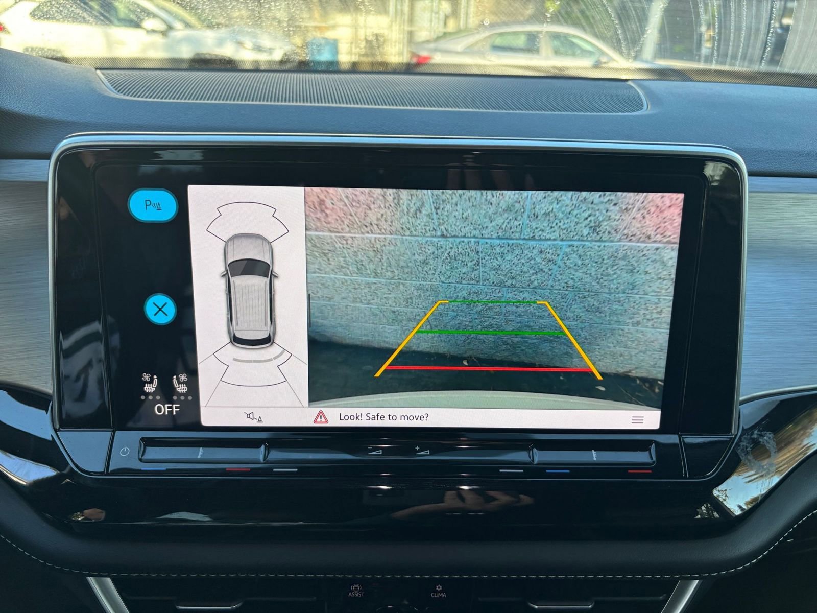 Thumbnail: 2025 Volkswagen Atlas - 17