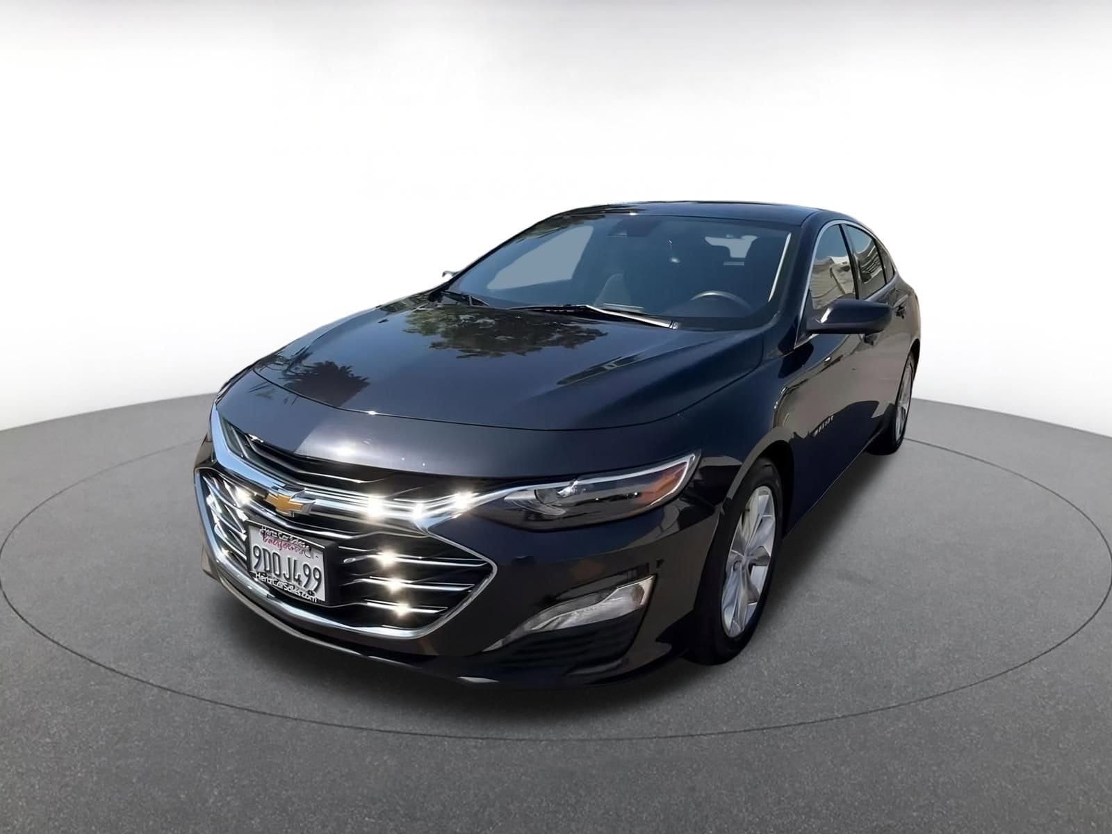 Thumbnail: 2023 Chevrolet Malibu - 9