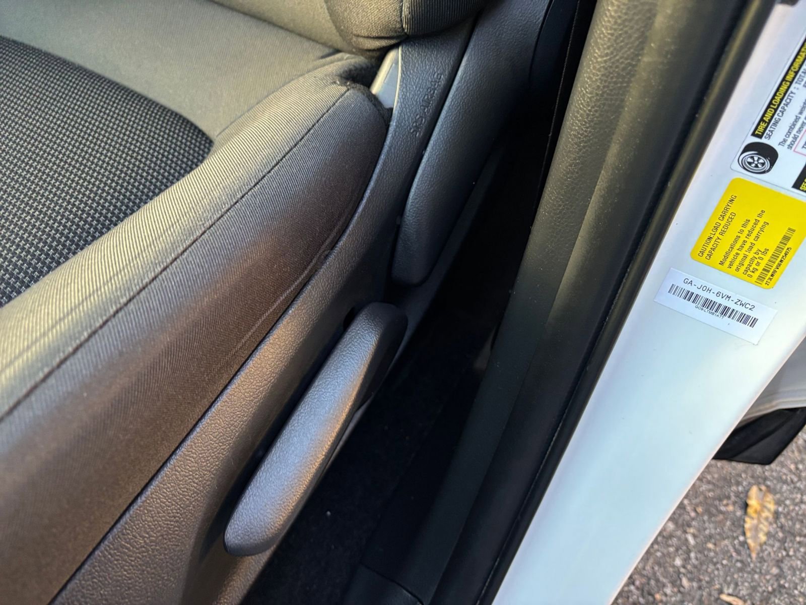 Thumbnail: 2025 Toyota RAV4 - 23