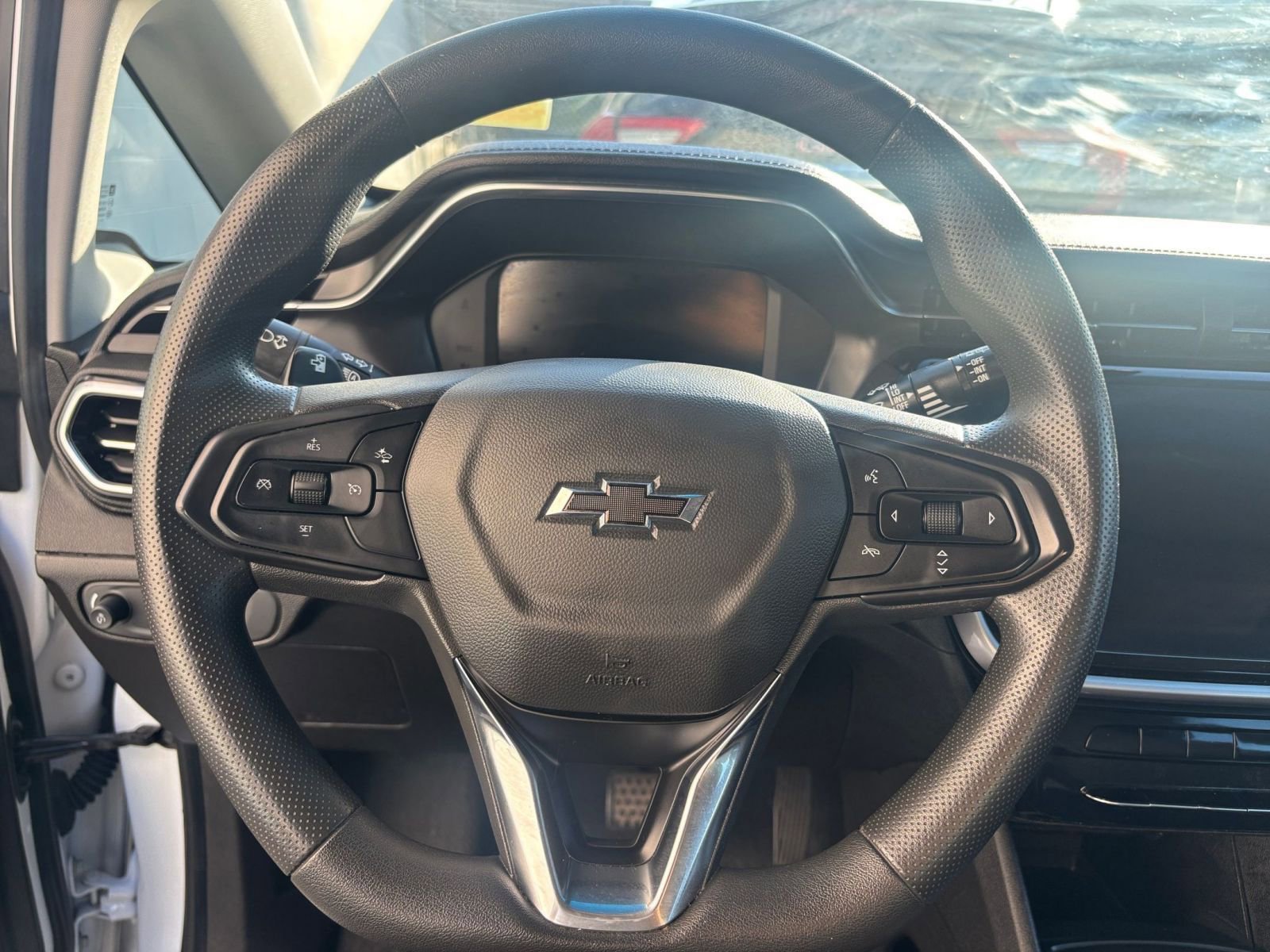 Thumbnail: 2023 Chevrolet Bolt EV - 32