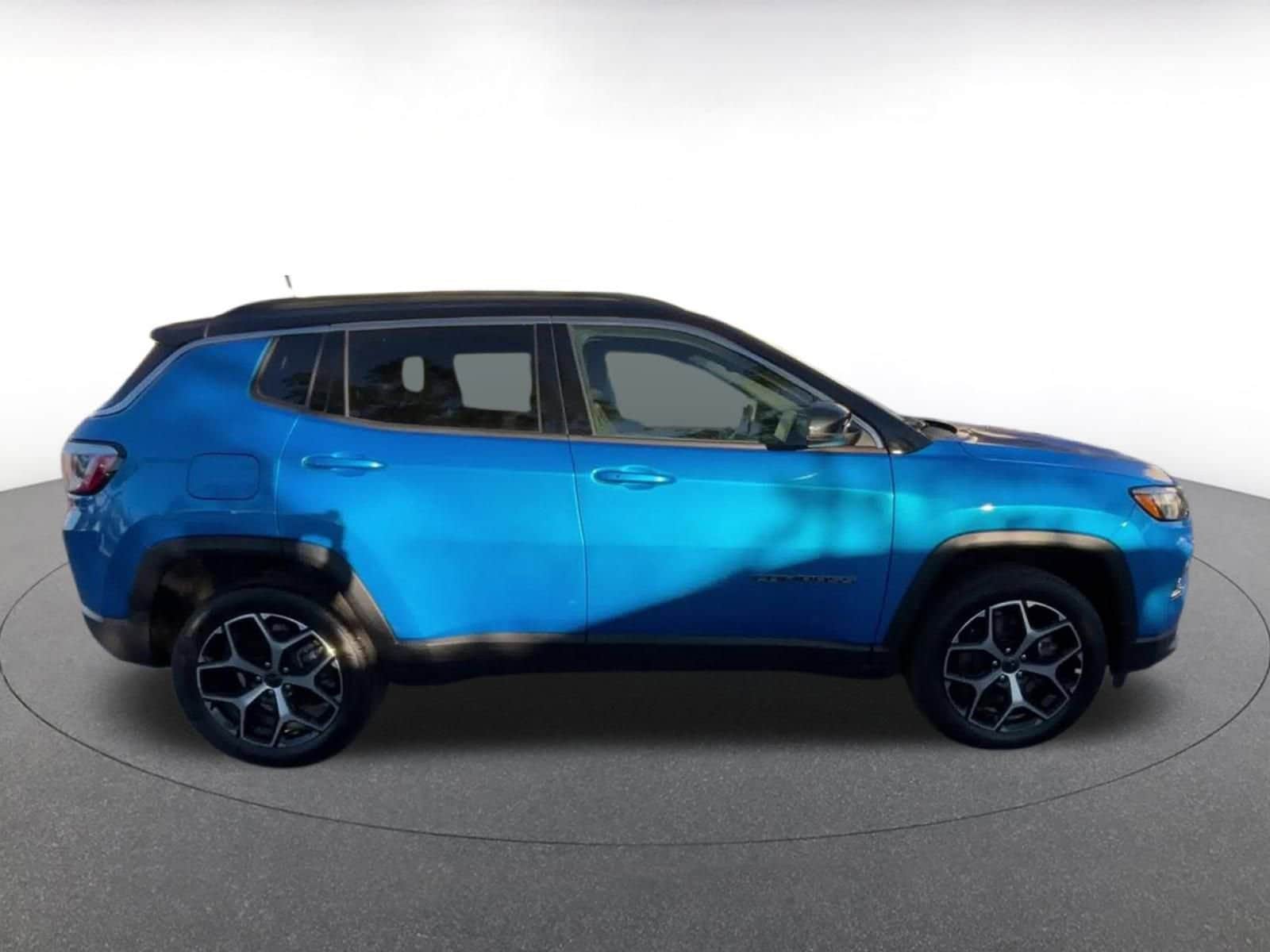 Thumbnail: 2025 Jeep Compass - 16