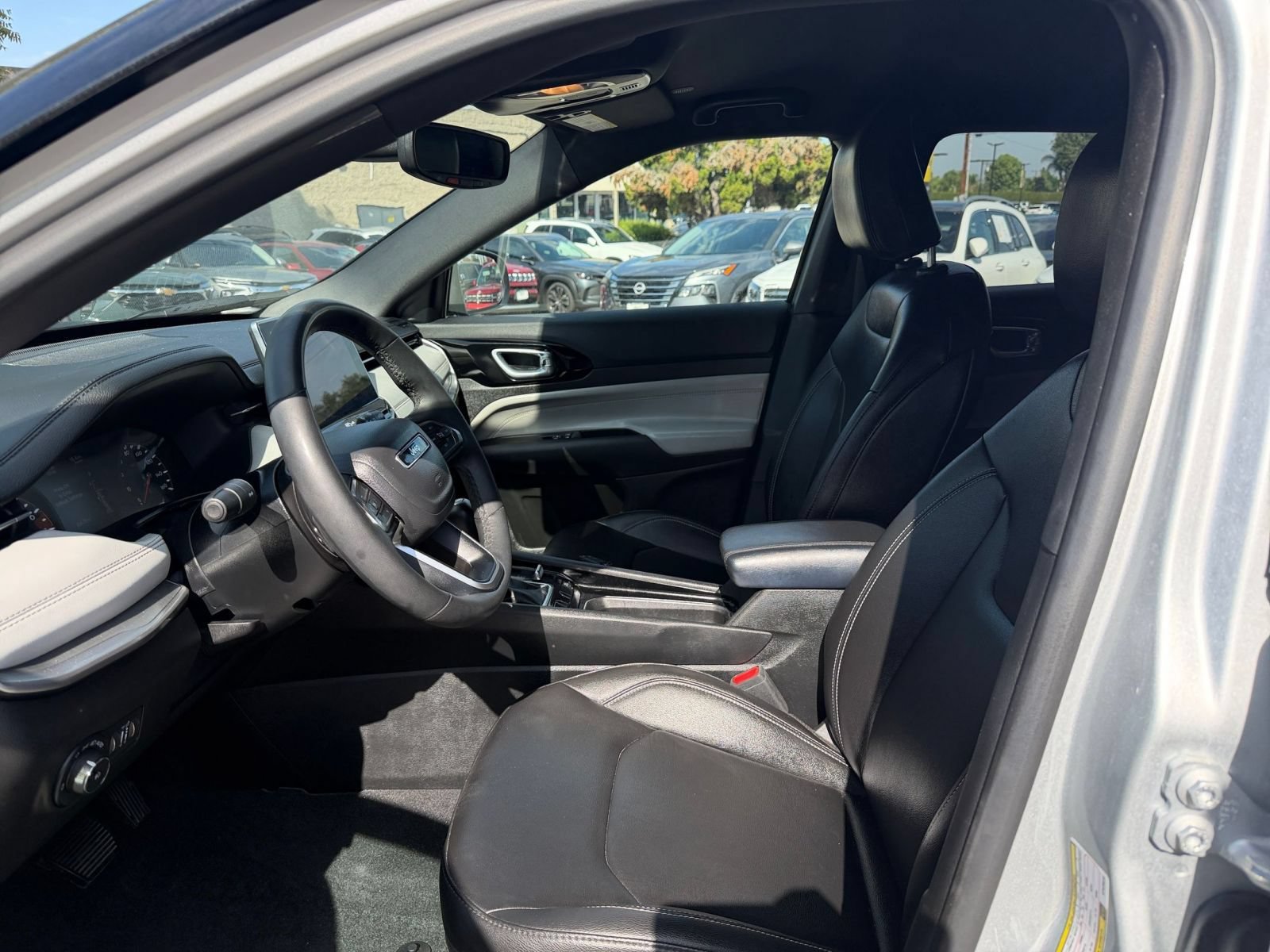 Thumbnail: 2025 Jeep Compass - 27