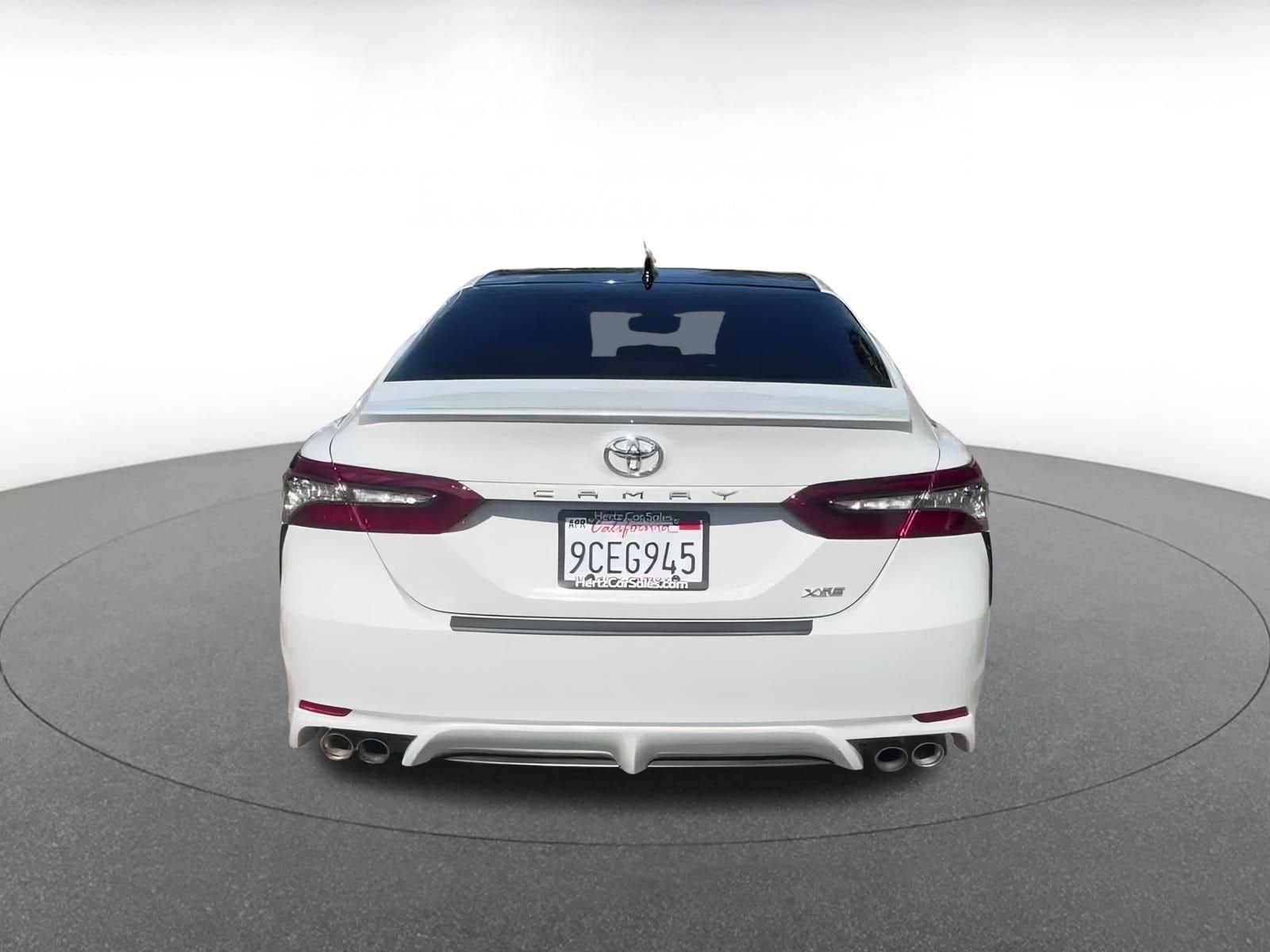Thumbnail: 2022 Toyota Camry - 12