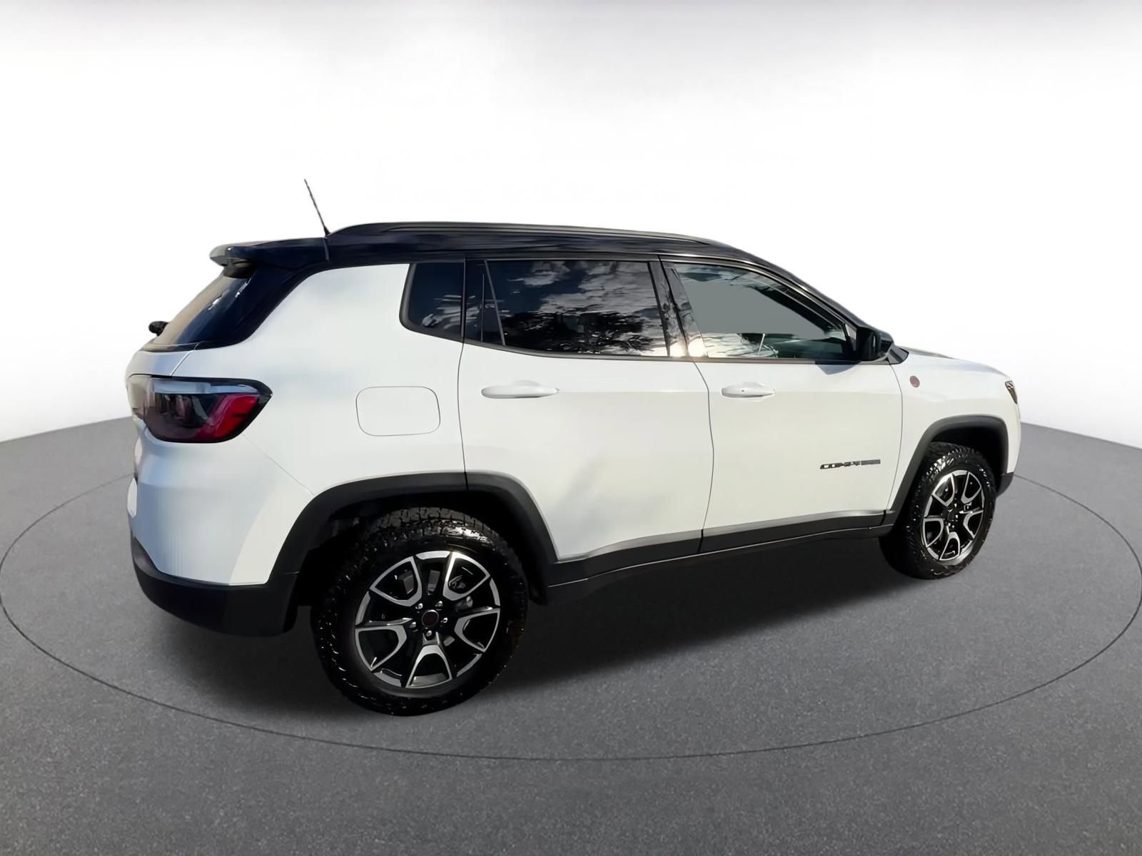 Thumbnail: 2025 Jeep Compass - 15
