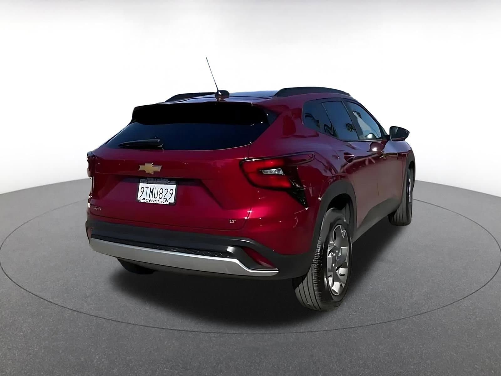 Thumbnail: 2025 Chevrolet Trax - 14