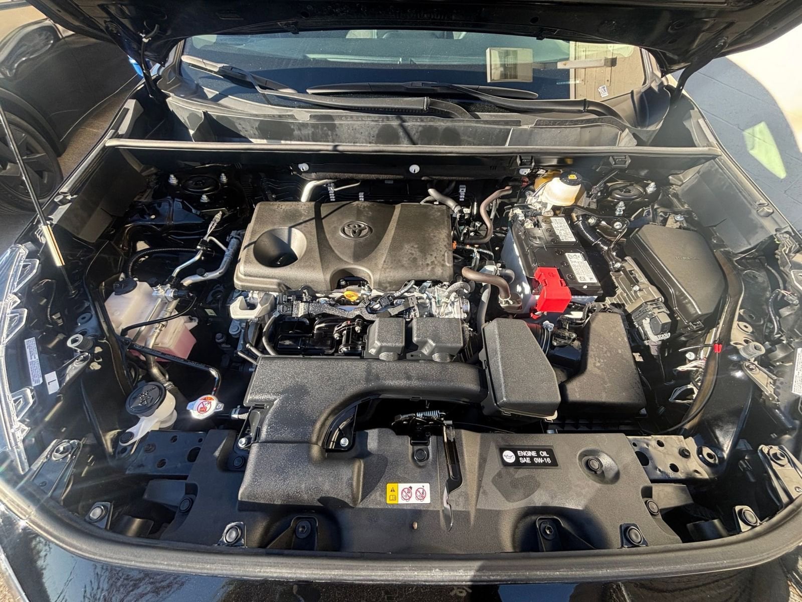 Thumbnail: 2025 Toyota RAV4 - 32