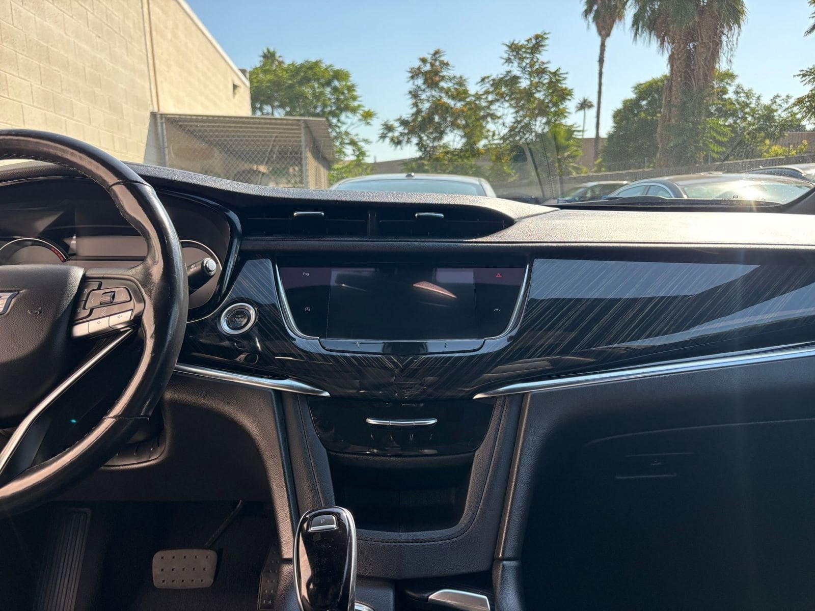 Thumbnail: 2023 Cadillac XT6 - 30