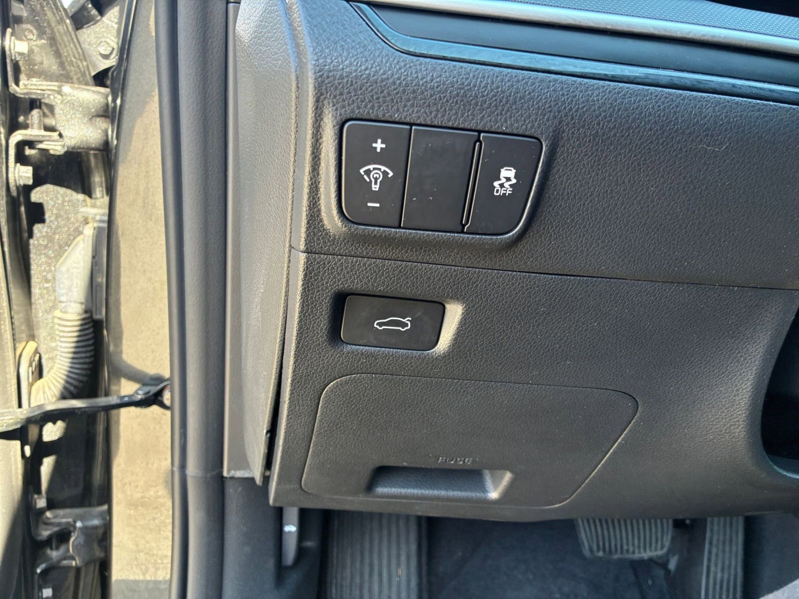 Thumbnail: 2025 Kia K5 - 25