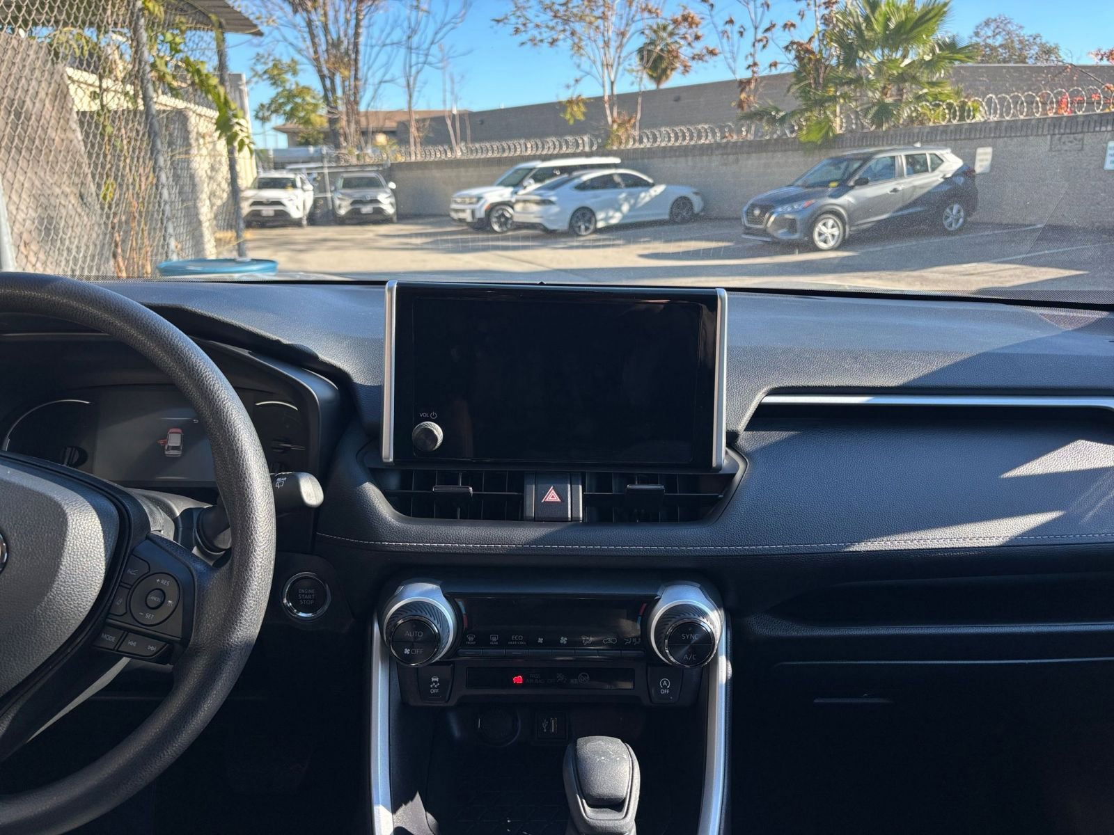 Thumbnail: 2025 Toyota RAV4 - 18