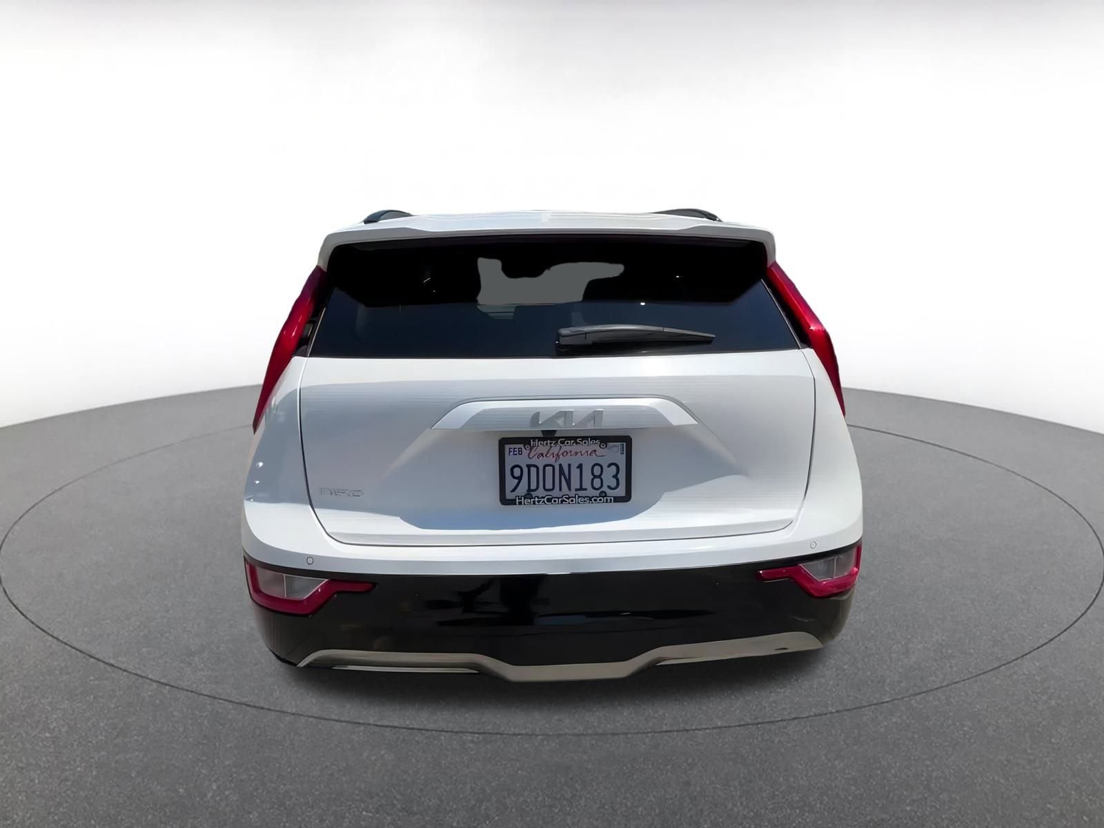 Thumbnail: 2023 Kia Niro - 12