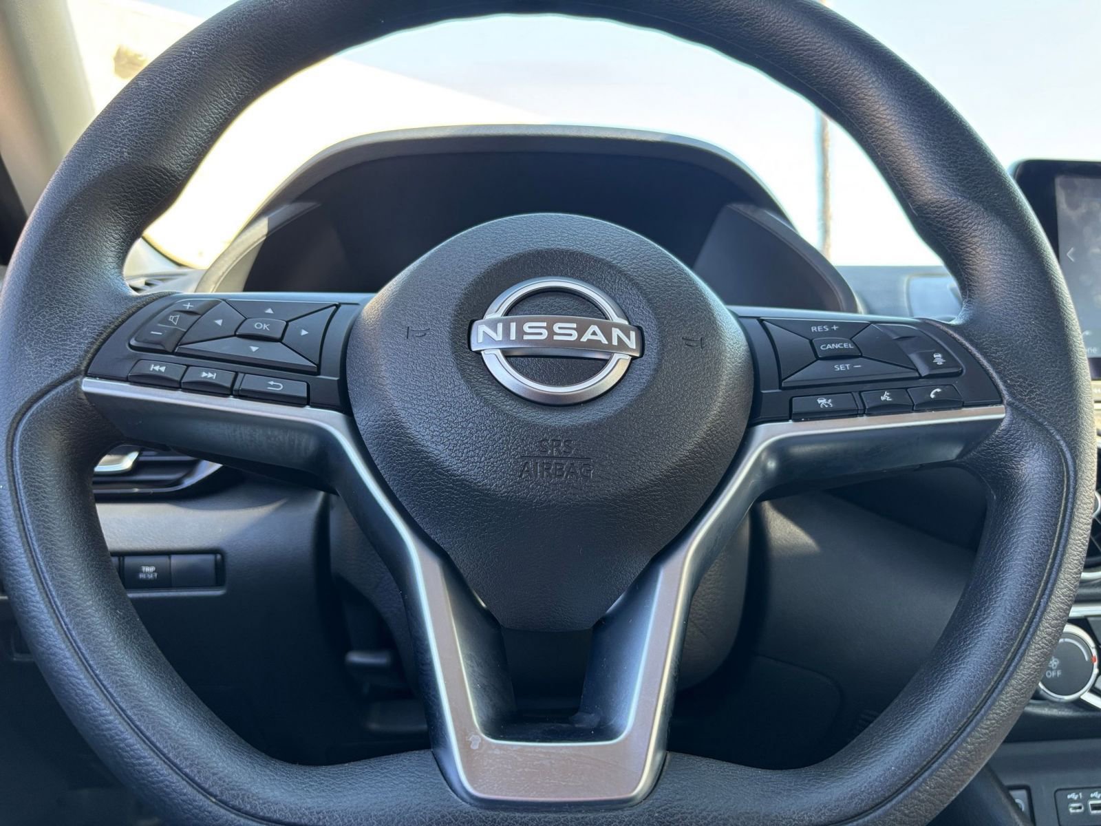 Thumbnail: 2025 Nissan Sentra - 27