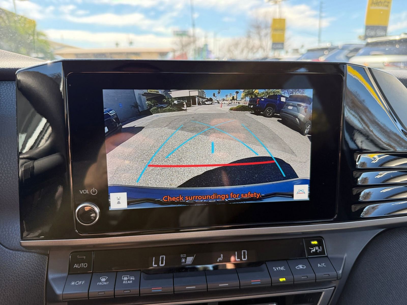 Thumbnail: 2025 Toyota Camry - 23